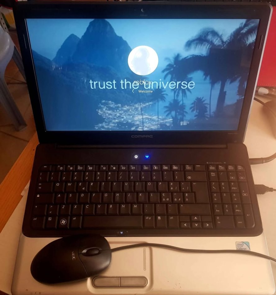 Lushnje, shes Laptop HP COMPAQ .+MAUS+ CANTE. 60 MIJ LEK TE VJETRA