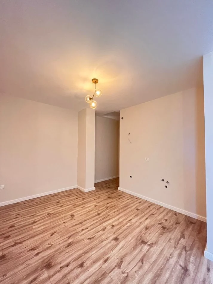 Durres, shitet apartament 1+1 Kati 7, 75.000 €