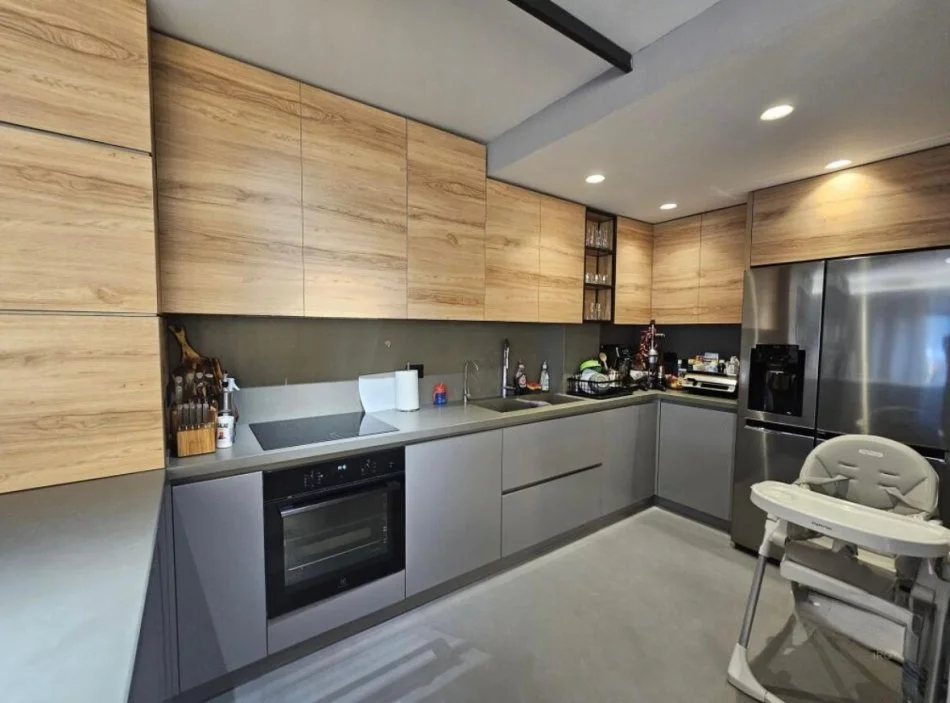 Tirane, shitet Vile , 220 m² 