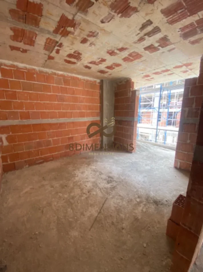 Tirane, shitet apartament 1+1+Ballkon Kati 2, 66 m² 79.500 € (paskuqan)