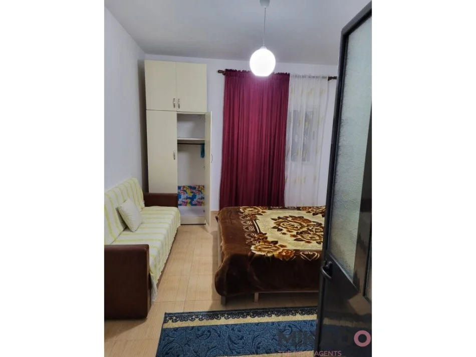 JEPET ME QIRA KATI 0 I VILES, TEG!