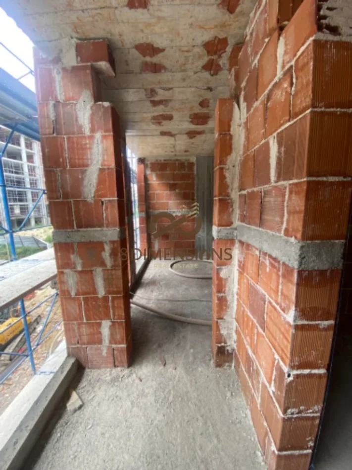Tirane, shitet apartament 1+1+Ballkon Kati 2, 66 m² 79.500 € (paskuqan)