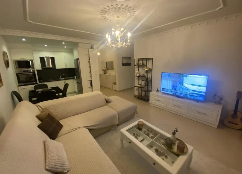 Shqiperi, jepet me qera apartament 2+1+Ballkon Kati 6, 105 m² 600 € (Teodor Keko)