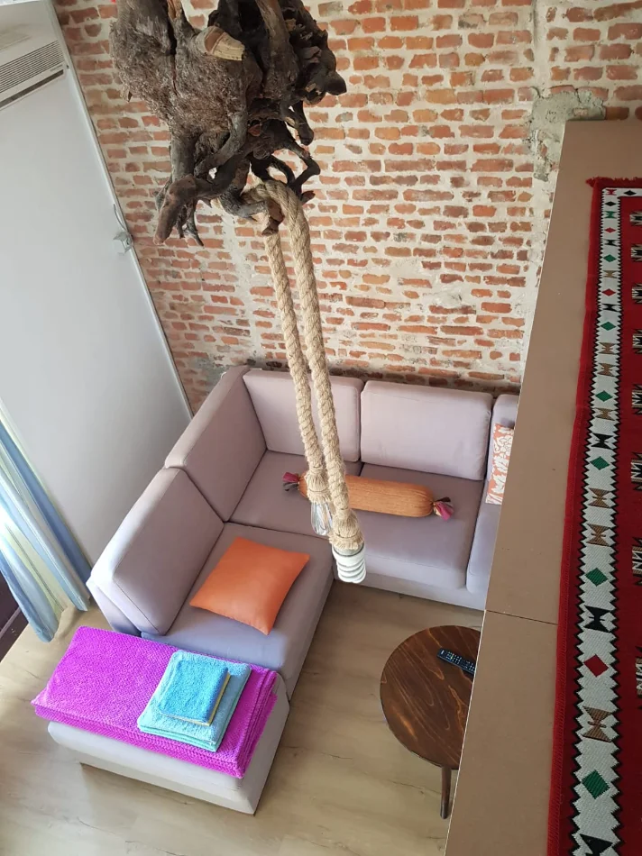 Tirane, jepet me qera apartament 1+1+Ballkon Kati 3, 40 m² 500 € (RRUGA E KAVAJES QENDER)