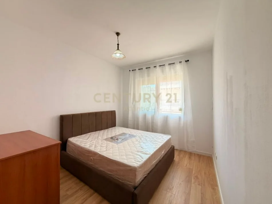 Tirane, shes apartament 1+1 Kati 4, 47 m² 68.000 € (Shkembi i Kavajes)