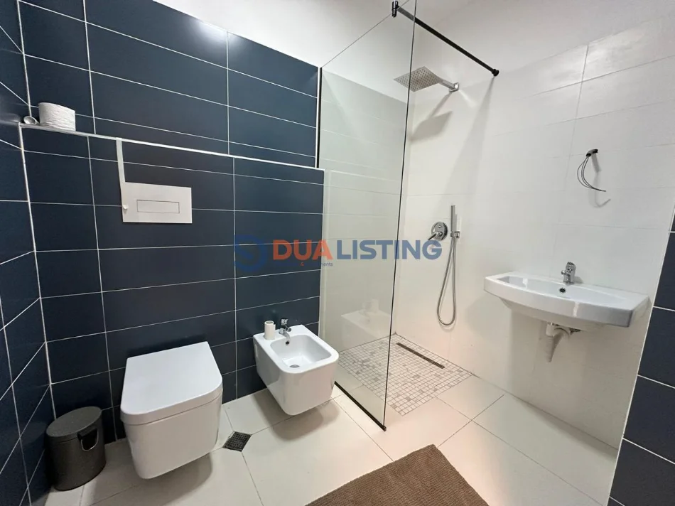 Tirane, jepet me qera apartament 2+1 , 1.500 € 