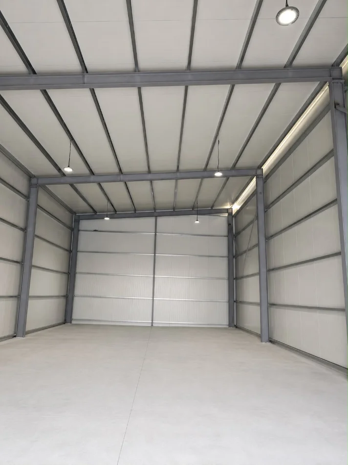 Shqiperi, jepet me qera magazine Kati 0, 300 m² 1.400 € (Qtu)