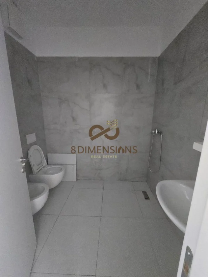 Tirane, jepet me qera apartament 1+1+Ballkon Kati 5, 60 m² 400 € (univers city)