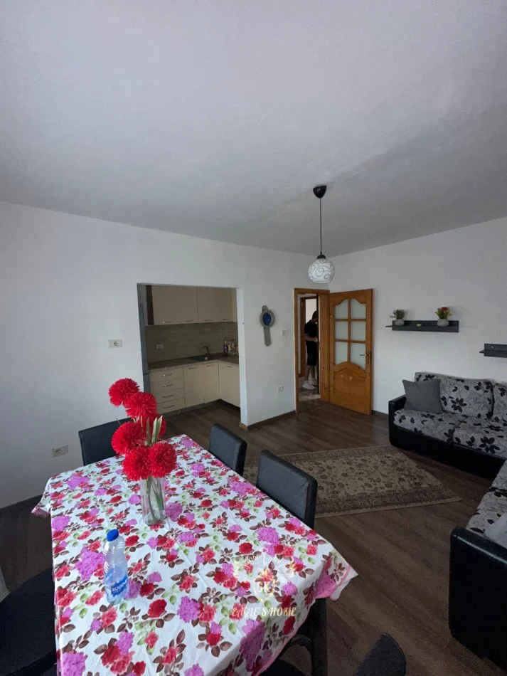 Durres, shes apartament 1+1+Ballkon Kati 4, 58 m² 68.000 € (SHITET Apartament • 1+1 + Ballkon 069 20 39 456 Vala Park, Durres)