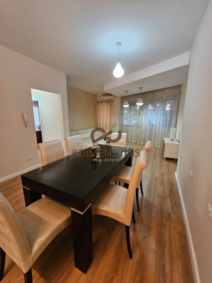 Tirane, shitet apartament 2+1+Ballkon Kati 3, 97 m² 234.000 € (Mine Peza)