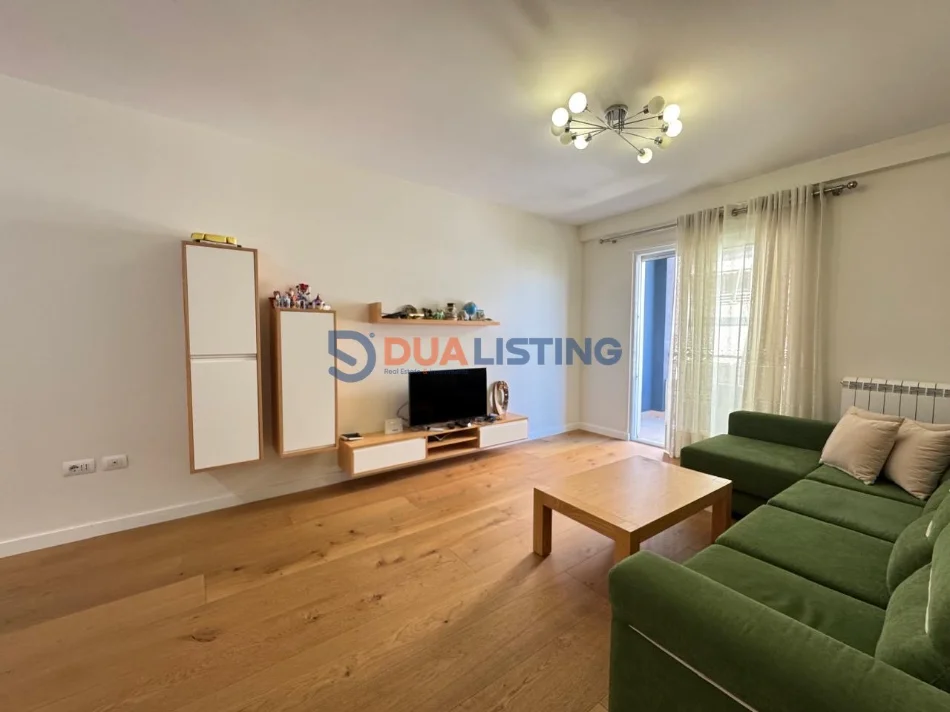 Tirane, shitet apartament 2+1 , 151 m² 250.000 € (Kinostudio)
