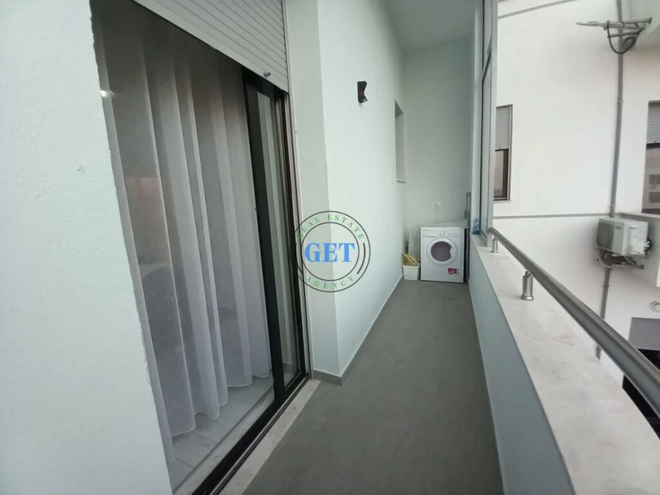 Durres, jepet me qera apartament 1+1 Kati 2, 66 m² 400 € (Qender, Durres)
