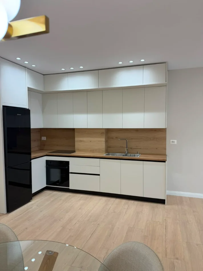 Tirane, shitet apartament 2+1 Kati 6, 114 m² 171.000 € (yzberish)