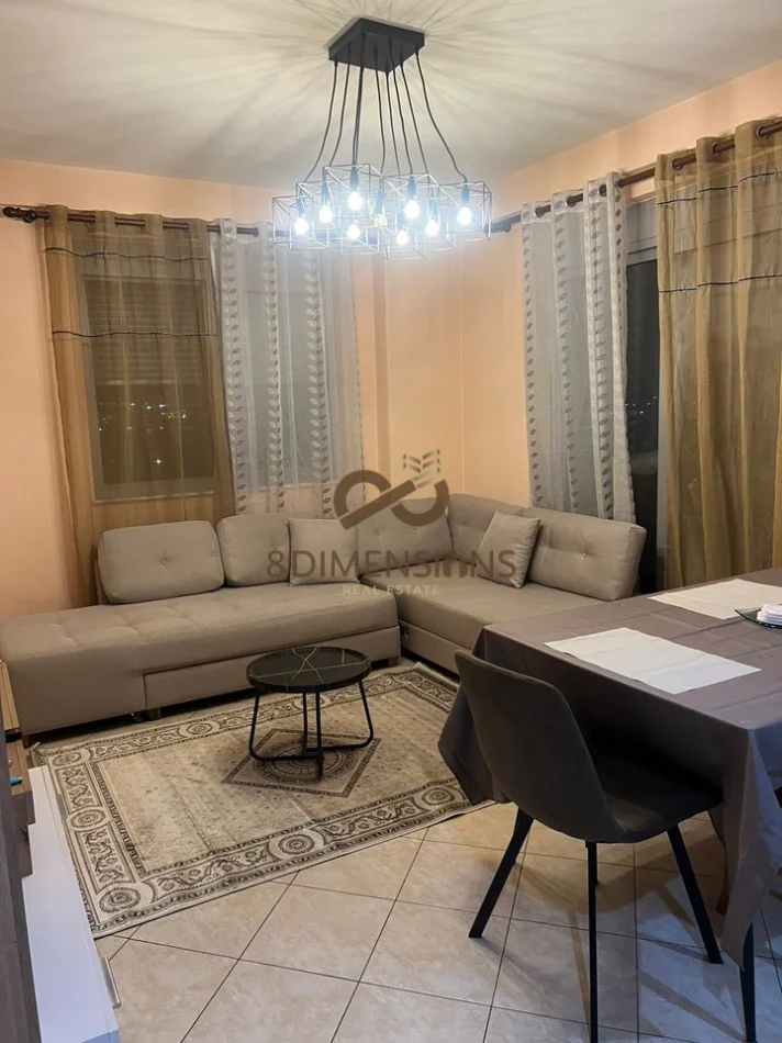 Tirane, jepet me qera apartament 2+1 Kati 9, 100 m² 500 € (kthesa e kamzes)