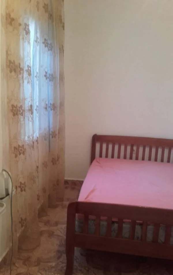 Tirane, jepet me qera apartament 1+1 Kati 1, 60 m² 310 € (RRUGA ENRIKO TELINI)