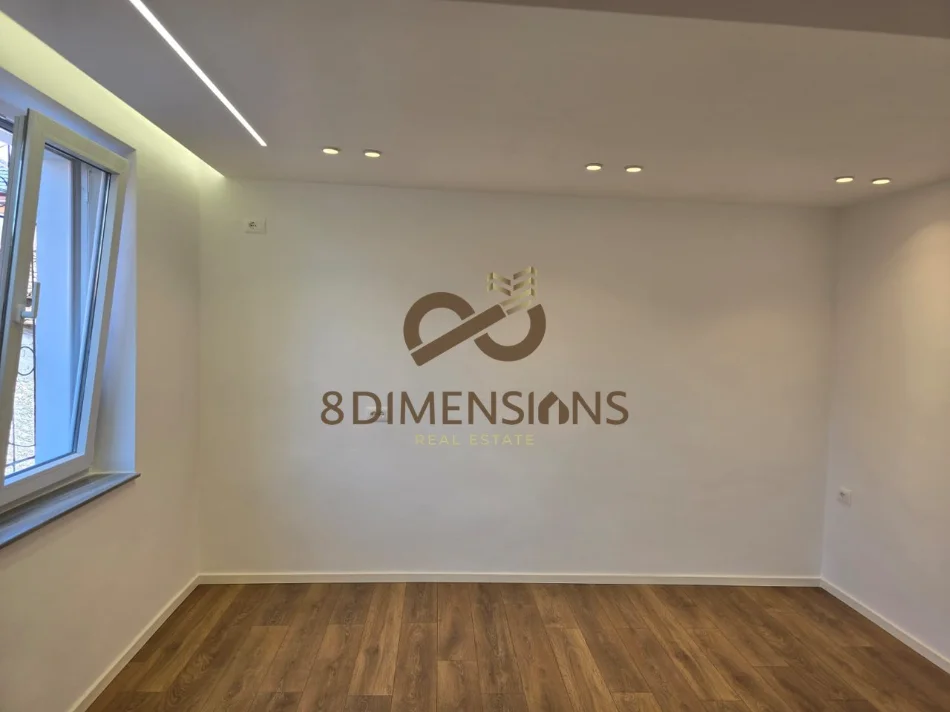 Tirane, shitet garsonier 1+1 Kati 1, 30 m² 80.000 € (rruga 4 deshmoret)