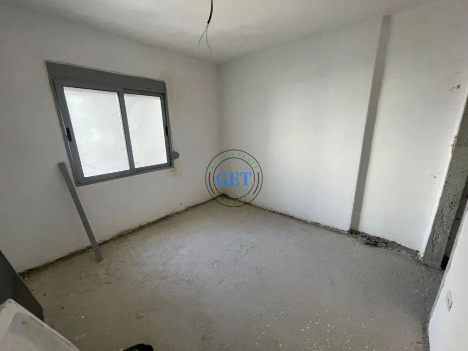Durres, shitet apartament 2+1 Kati 4, 105 m² 88.000 € (Stacioni Trenit)