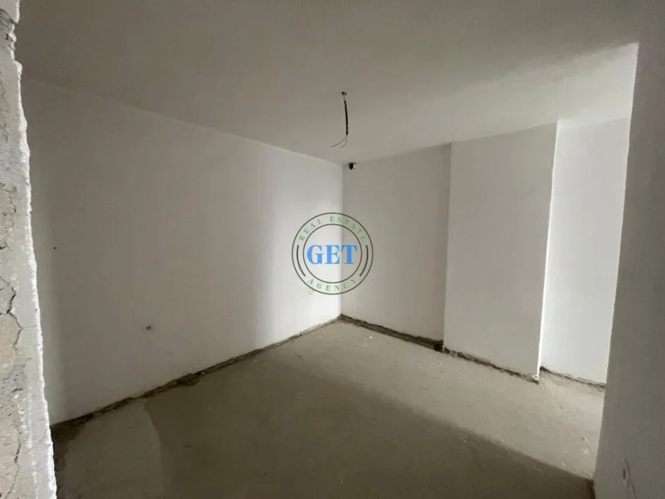 Durres, shitet apartament 2+1 Kati 4, 105 m² 88.000 € (Stacioni Trenit)