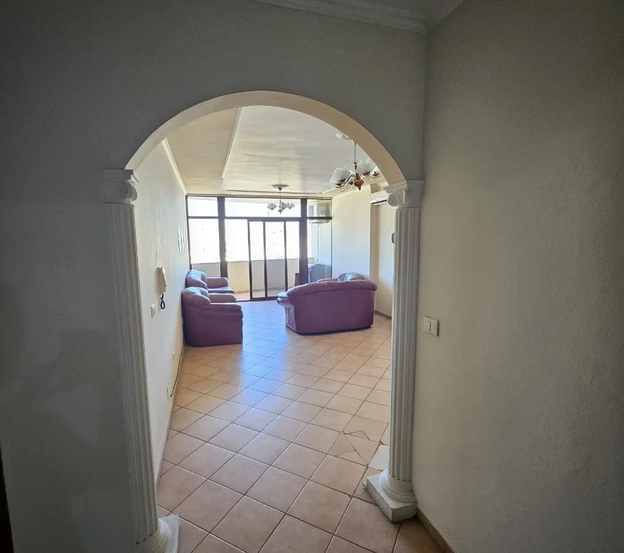 Tirane, jepet me qera apartament 1+1 Kati 11, 100 m² 500 € 