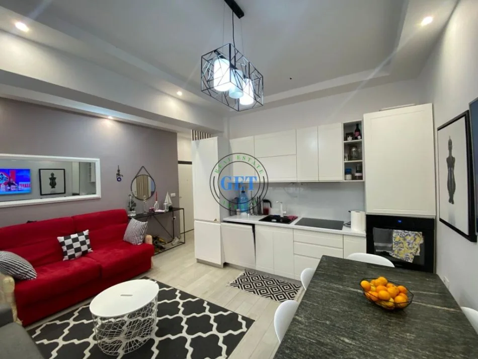 Durres, shitet apartament 1+1+Ballkon Kati 1, 56 m² 65.000 € (Ish Rajoni Policise)