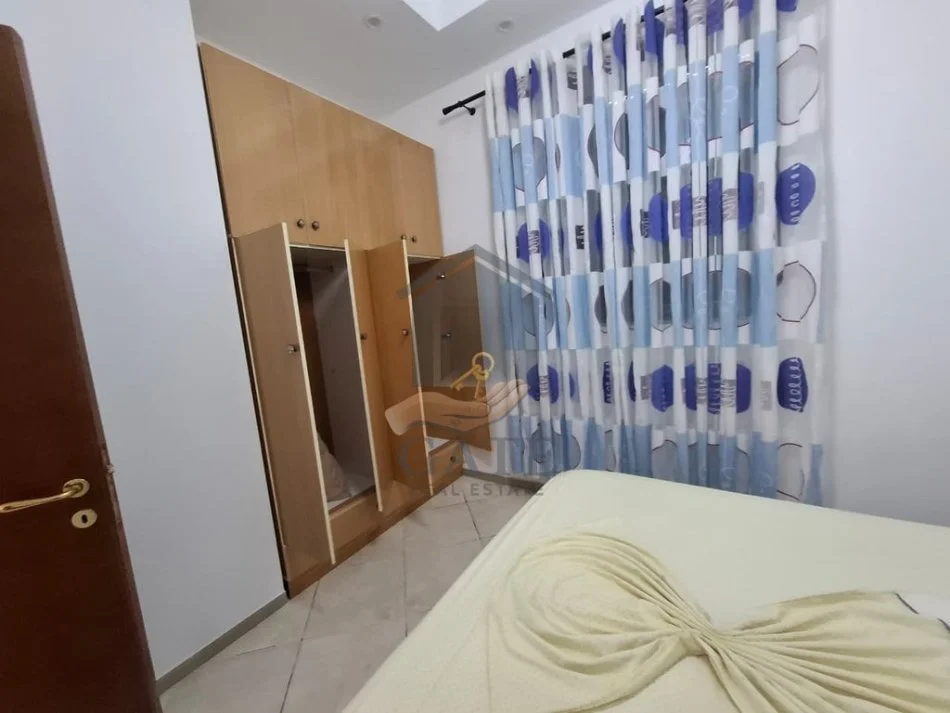 Durres, jepet me qera apartament 1+1 Kati 0, 55 m² 350 € 