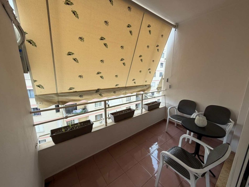 Tirane, jepet me qera apartament 2+1+Aneks+Ballkon Kati 6, 106 m² 650 € (Rruga Sokrat Miho, Astir, Kompleksi Fratari)