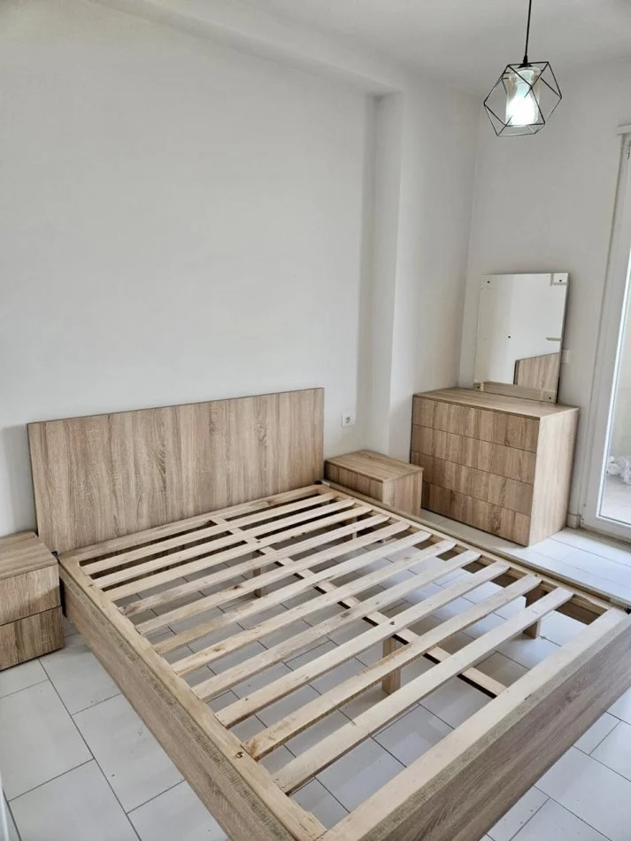 Tirane, jepet me qera apartament 1+1+Ballkon Kati 10, 70 m² 500 € (Kompleksi Golden Park)