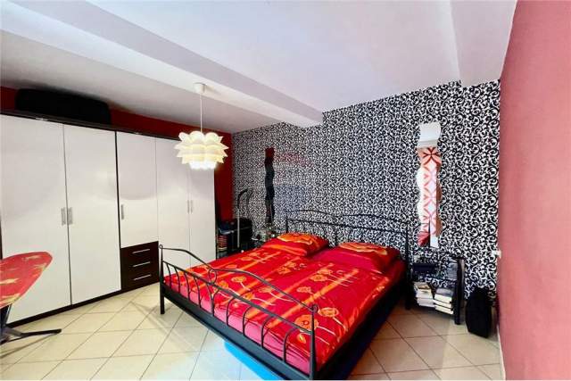 Tirane, jepet me qera apartament 1+1+BLK Kati 2, 70 m² 350 Euro (Rrugen Vorpsi)