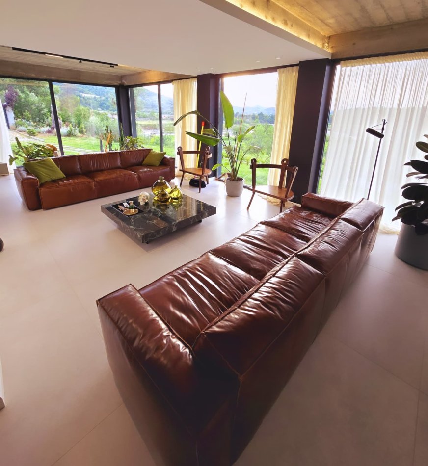 Tirane, shitet apartament 1 Katshe , 420 m² (equos resort)