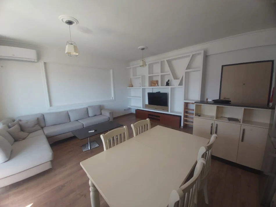 Tirane, jepet me qera apartament 2+1 Kati 8, 99 m² 600 € (rruga e kavajes)