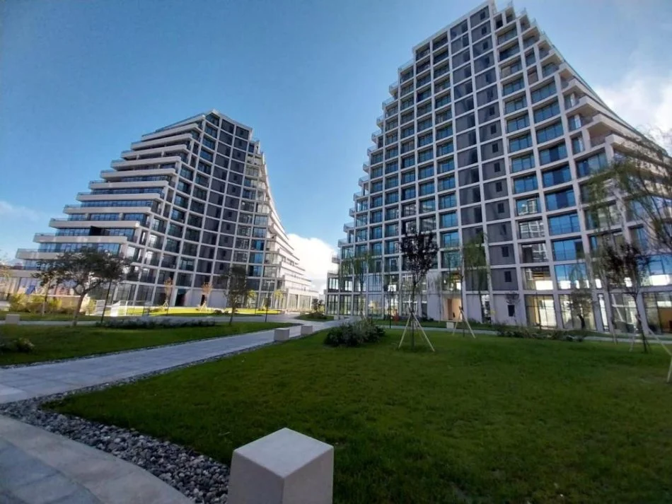 Tirane, jepet me qera apartament 2+1 , 104 m² 1.500 € (Lake View)