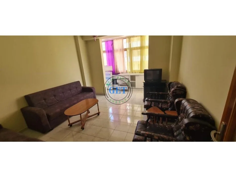 Durres, jepet me qera apartament 2+1 Kati 2, 113 m² 500 € (Currila, Durres)