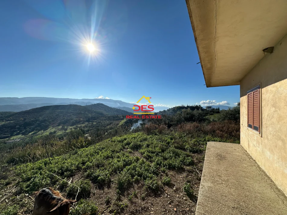 Vlore, shitet shtepi 2+1+Ballkon Kati 0, 115 m² 95.000 € (Babicë e Madhe)
