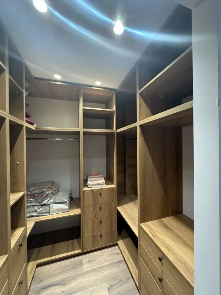 Tirane, jepet me qera apartament duplex 2+1 Kati 2, 120 m² 1.000 € (Rezidenca kodra e diellit 2)