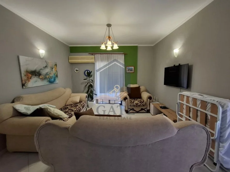 Durres, jepet me qera apartament 1+1 Kati 7, 120 m² 380 € 