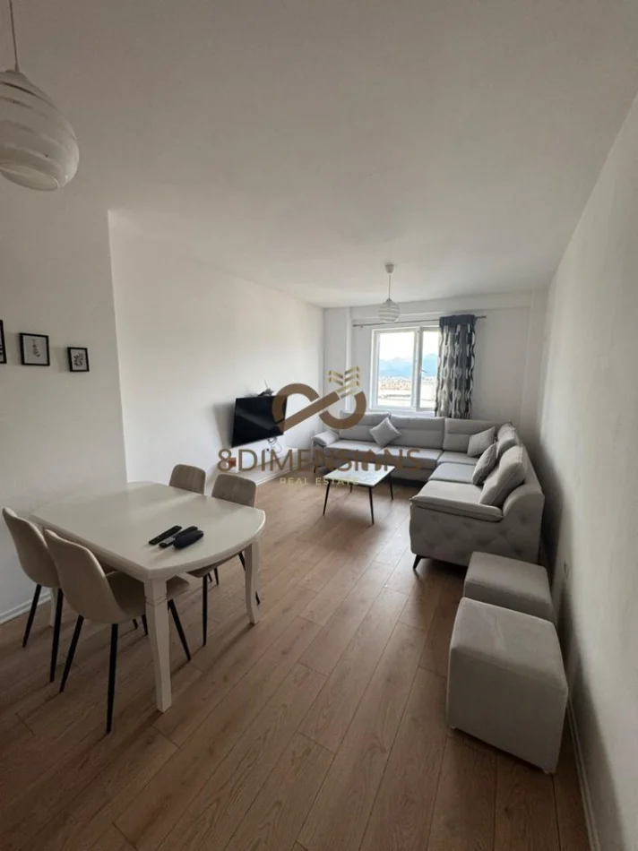 Tirane, jepet me qera apartament 2+1 , 95 m² 500 € (Grand Galery)