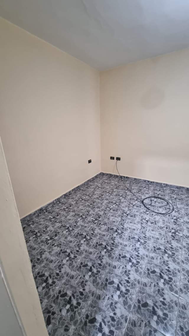 Tirane, jepet me qera apartament 1+1 Kati 3, 55 m² 300 Euro (Ferit Xhajko)
