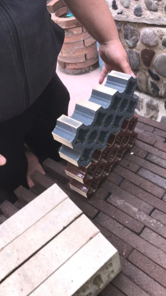 Tirane, shes Tulla xhami 10 €