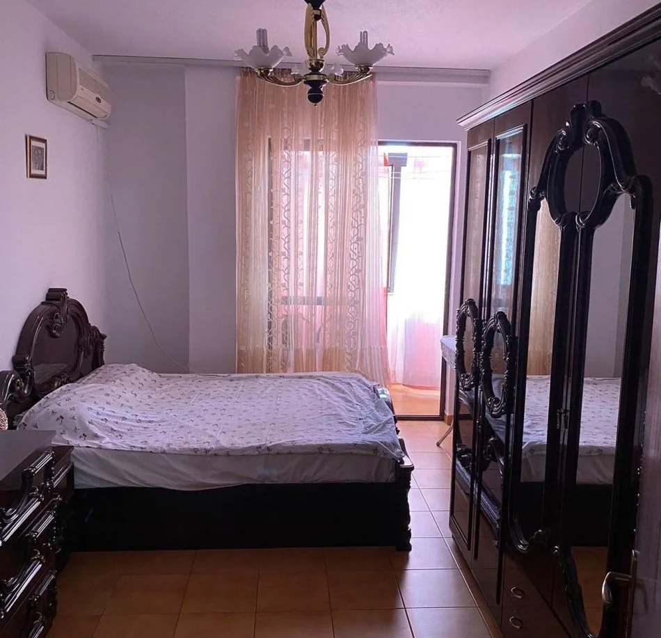 Tirane, jepet me qera , 102 m² 550 €