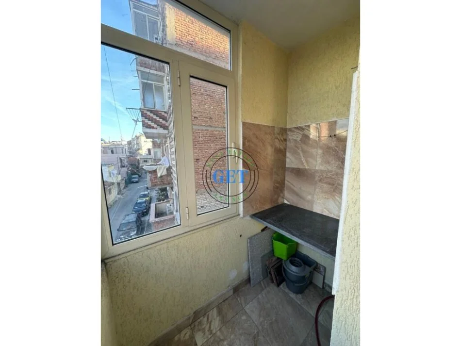 Durres, jepet me qera apartament 2+1+Ballkon Kati 2, 90 m² 500 € (Bulevard, Durres.)