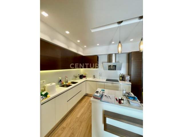 Tirane, shitet apartament 2+1+A+BLK Kati 3, 220.000 Euro (Kopshti Botanik)