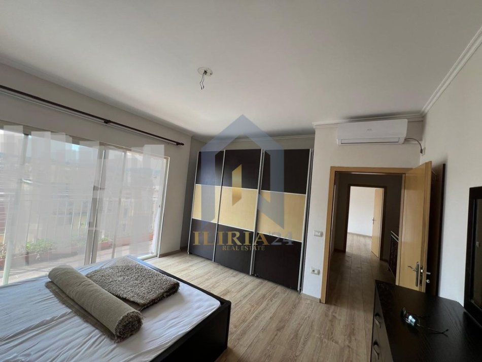 Tirane, shes 3+1+Aneks+Ballkon Kati 5, 140 m² 160.000 € (&quot;Mihal Grameno&quot;)