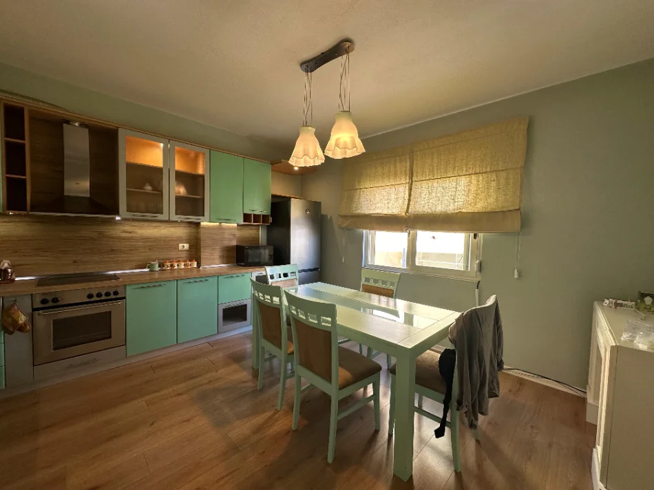 Tirane, jepet me qera apartament 2+1+Aneks Kati 3, 600 € 