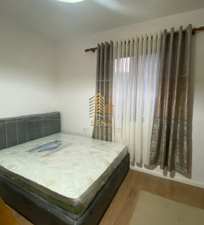 Tirane, jepet me qera apartament 1+1+Ballkon Kati 1, 70 m² 400 € (Jordan Misja)