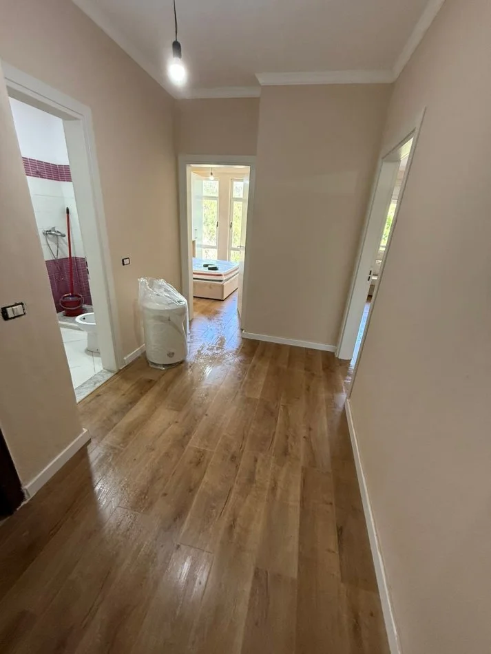 Durres, shitet apartament 1+1+Ballkon Kati 4, 73 m² 73.000 € (Shkembi Kavajes)