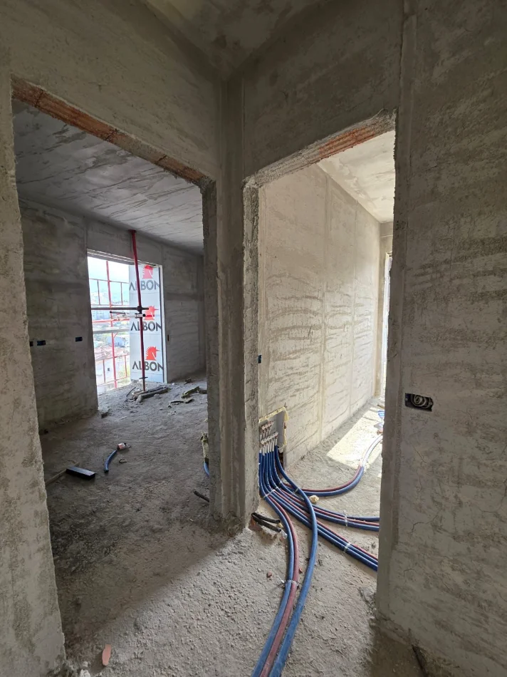 Tirane, shitet apartament 2+1+Ballkon Kati 6, 108 m² 178.000 € (Porcelan)