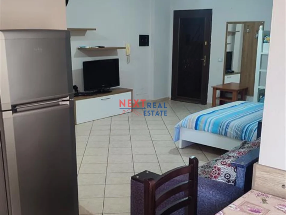 Vlore, shitet apartament 1+1+Ballkon Kati 3, 50 m² 95.000 € (LUNGOMARE)