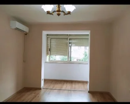 Tirane, jepet me qera apartament Kati 2, 50 m² 600 € (rruga myslym shyri)