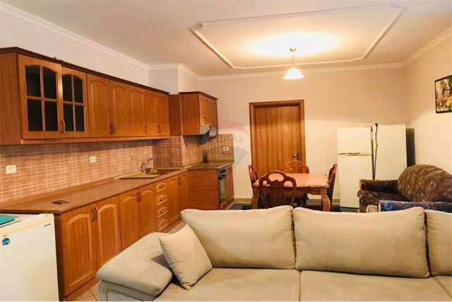 Tirane, jepet me qera apartament 2+1 Kati 6, 148 m² 35.000 Leke (Astir)