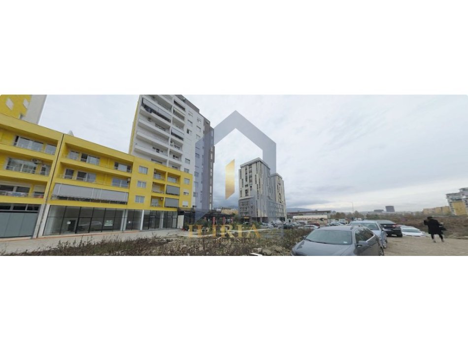 Tirane, shes dyqan Kati 0, 106 m² (&quot;Rruga Beniamin Kruta&quot;)